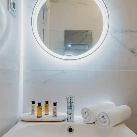 Veeve - Haussmann's Eye Appartement *