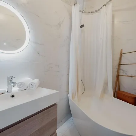 Veeve - Haussmann's Eye Appartement Parijs